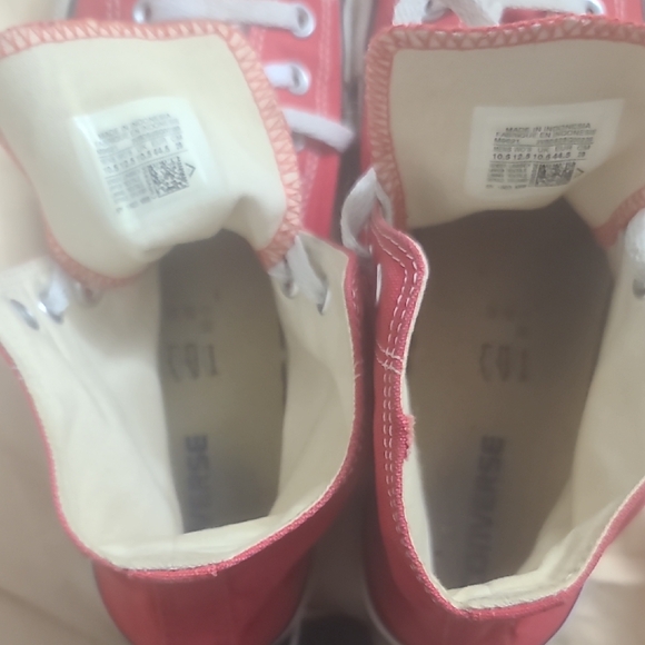 Mens/womens Converse Red 10.5 Canvas High-Top Sneakers - Picture 4 of 5